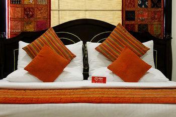 Oyo Premium Rajouri Garden Janta Market New Delhi Extérieur photo