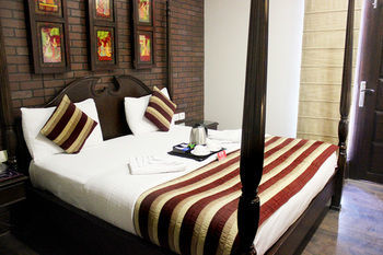 Oyo Premium Rajouri Garden Janta Market New Delhi Extérieur photo
