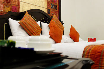 Oyo Premium Rajouri Garden Janta Market New Delhi Extérieur photo
