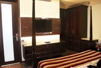 Oyo Premium Rajouri Garden Janta Market New Delhi Extérieur photo