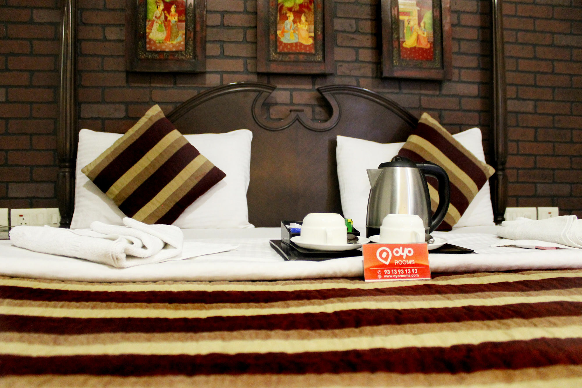 Oyo Premium Rajouri Garden Janta Market New Delhi Extérieur photo